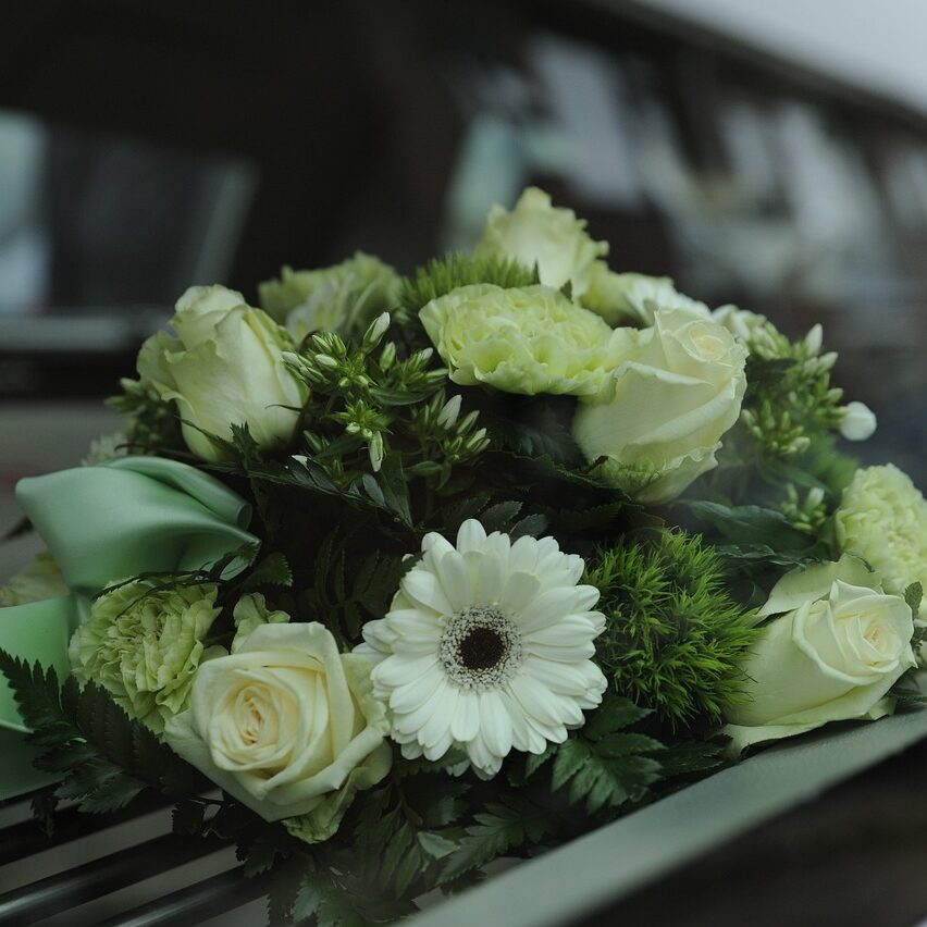 flowers, funeral, memorial-4839339.jpg